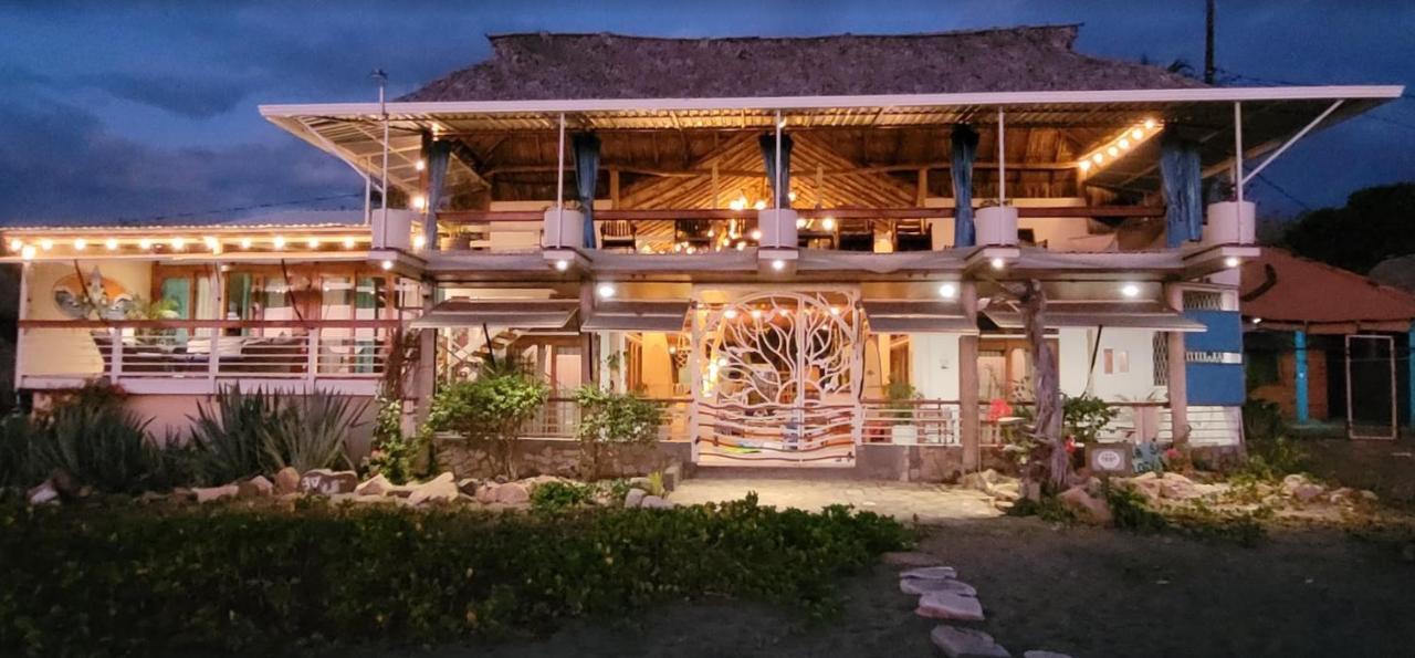 Lodge Sirena Surf Nicaragua *