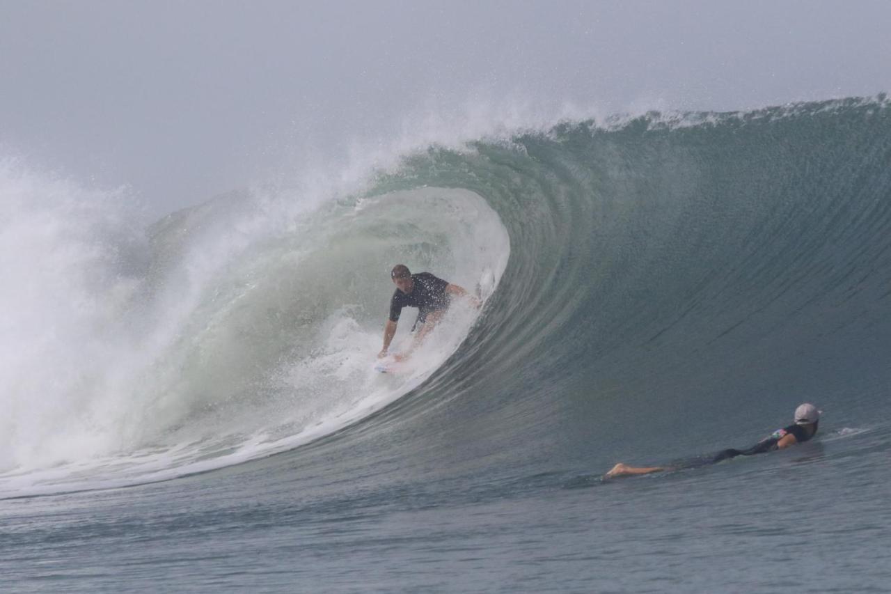 Sirena Surf Nicaragua * Miramar