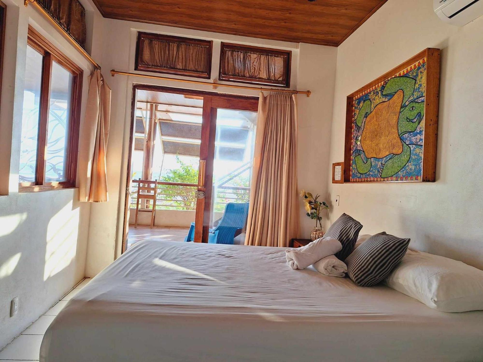 Sirena Surf Nicaragua Lodge *