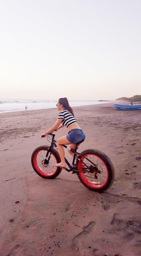 Sirena Surf Nicaragua * Miramar